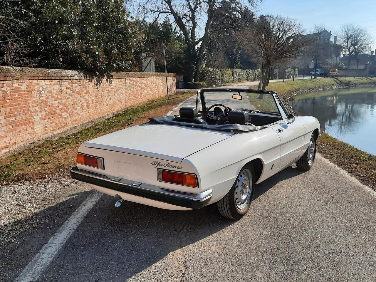 Alfa Romeo Duetto 2000 Spider Veloce del 1975