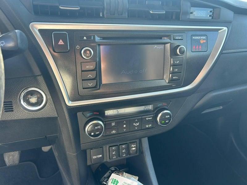 Toyota Auris 1.4 D-4D Lounge