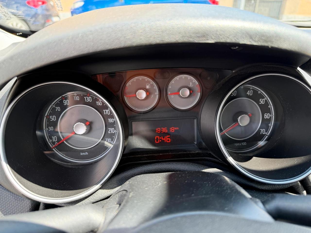 Fiat Punto Evo 1.4 5 porte S&S Virgin Radio
