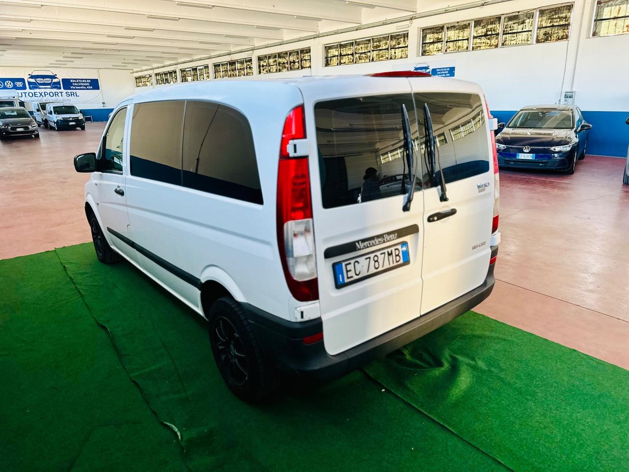 Mercedes-benz Vito Mercedes compact 2010