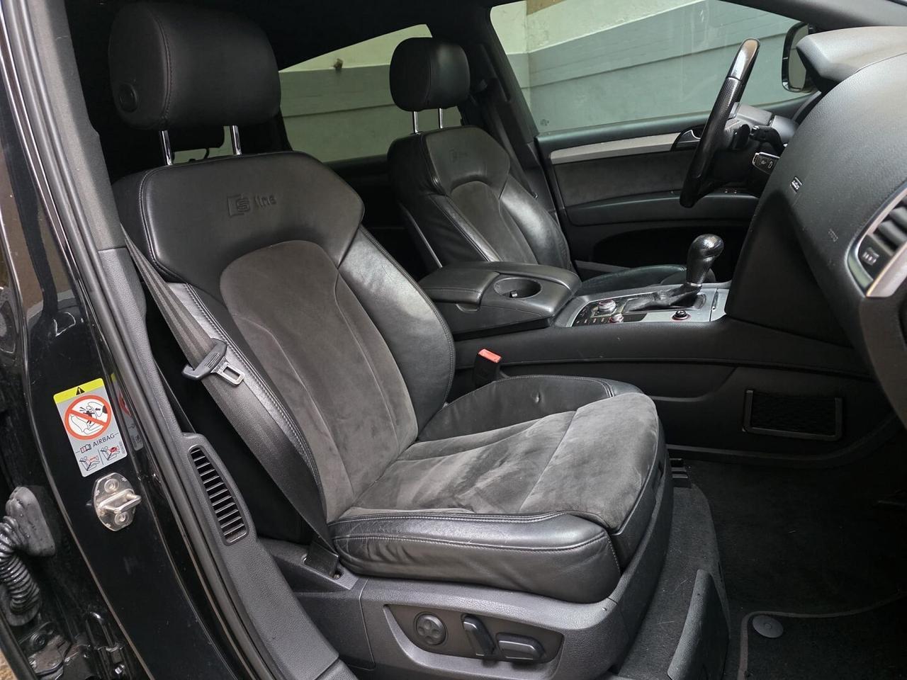 AUDI Q7 3.0 TDi S line- 7 POSTI