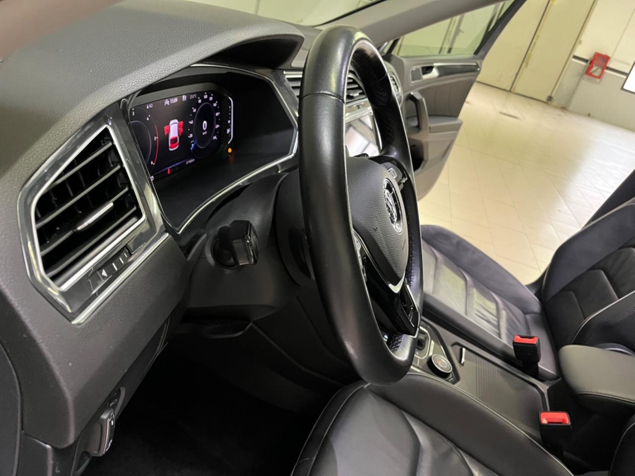 Volkswagen Tiguan Allspace 2.0 TDI 4x4 *tetto panoramico