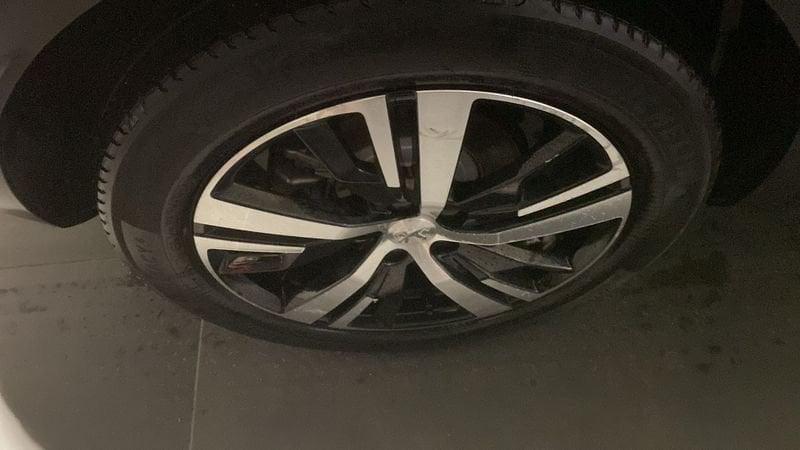 Peugeot 3008 3008 Hybrid 225 e-EAT8 Allure Pack