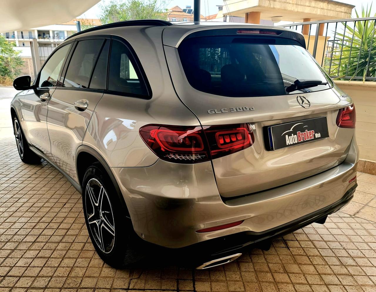 MERCEDES GLC 300d PREMIUM PLUS AMG 245cv