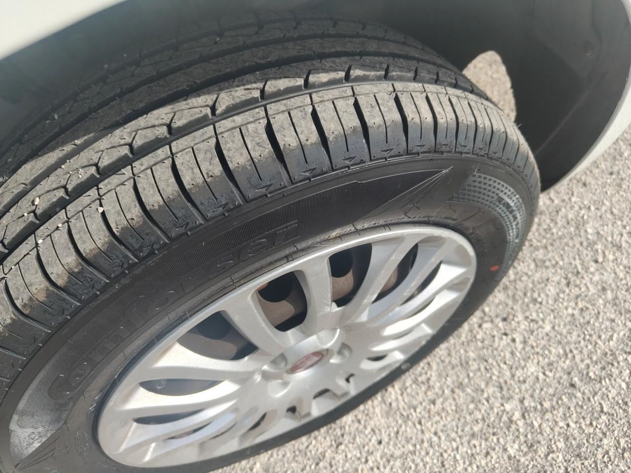 Fiat Punto 1.4 8V 5 porte Natural Power Street