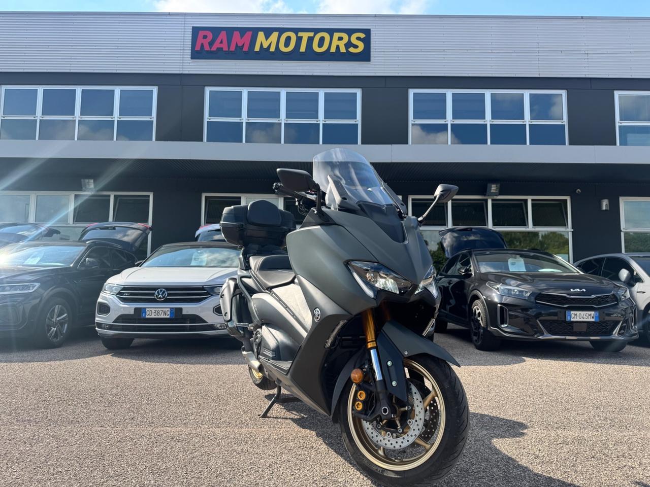 YAMAHA T-MAX 560 TECH ABS 35KW