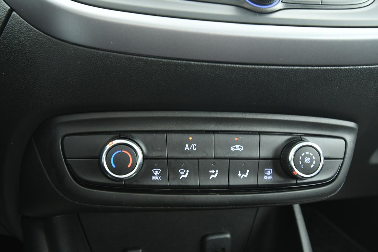 OPEL Crossland 1.5 ecotec Edition 110cv APP CONNECT+LED+NEOPATENTATI