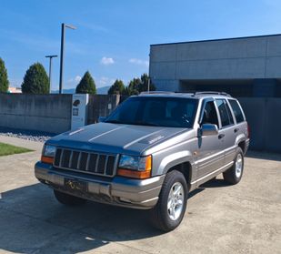 Jeep Grand Cherokee 5.9 4WD Quadra-Trac Limited LX