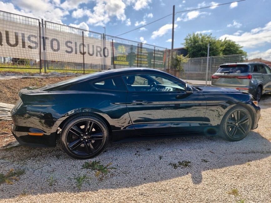 Ford Mustang Fastback 2.3 EcoBoost