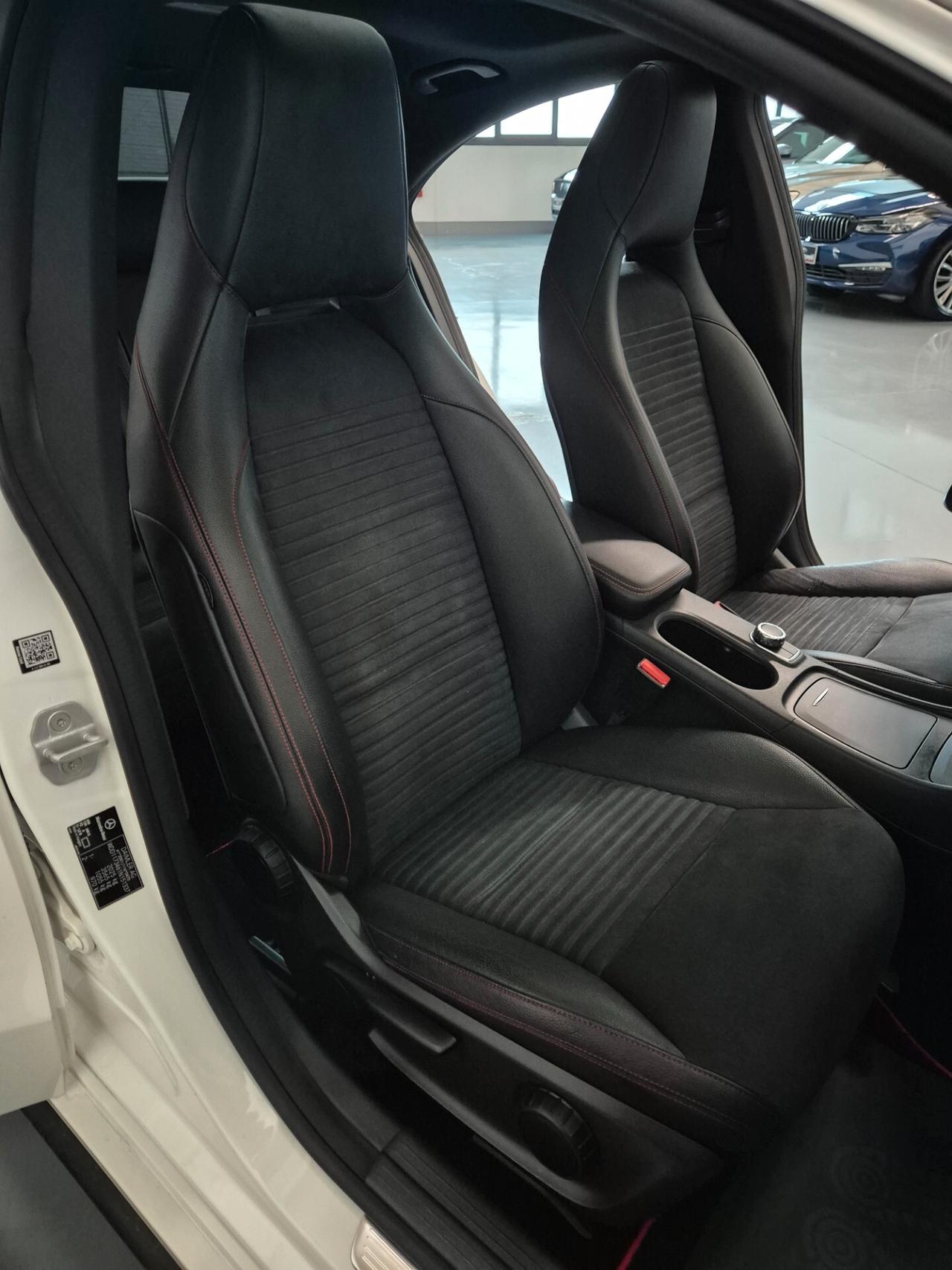 Mercedes-Benz CLA 250 Benz 2.0cc 211cv Premium AMG Navi Led Garanzia