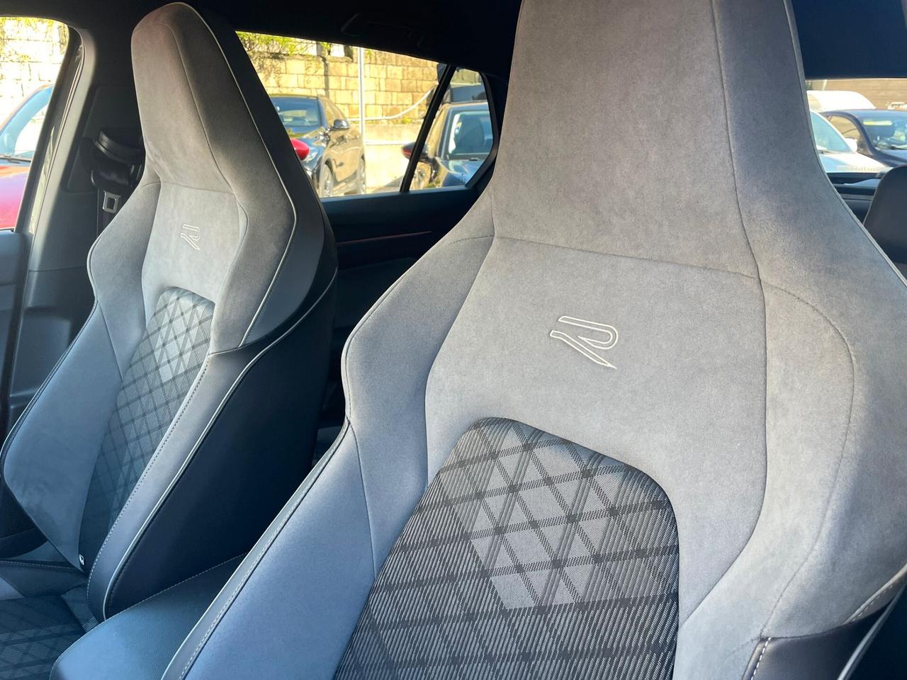 Volkswagen Golf 1.5 TSI EVO ACT R-Line