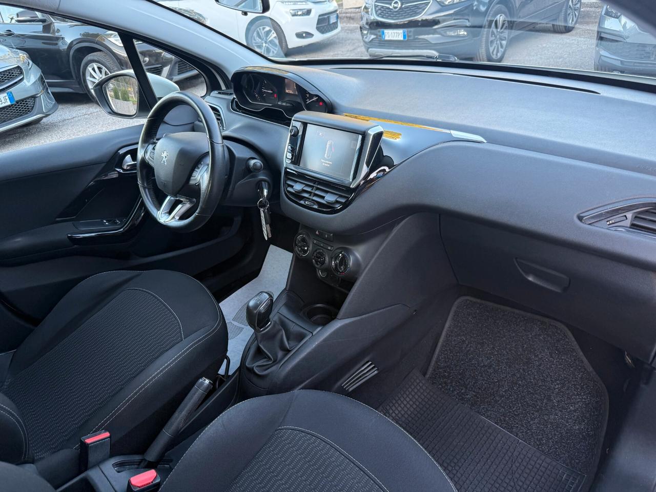 "SUPER ECO" Peugeot 208 PureTech GPL Active