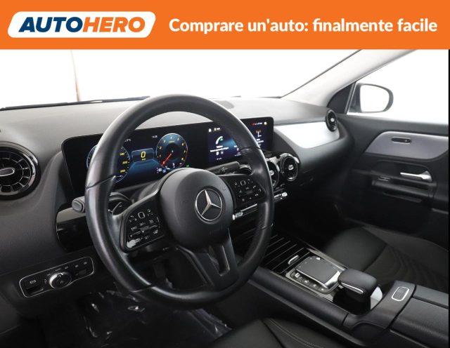 MERCEDES-BENZ GLA 180 Automatic Business
