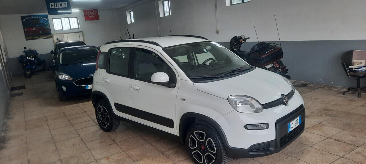 Fiat Panda 0.9 TwinAir Turbo Natural Power City Cross