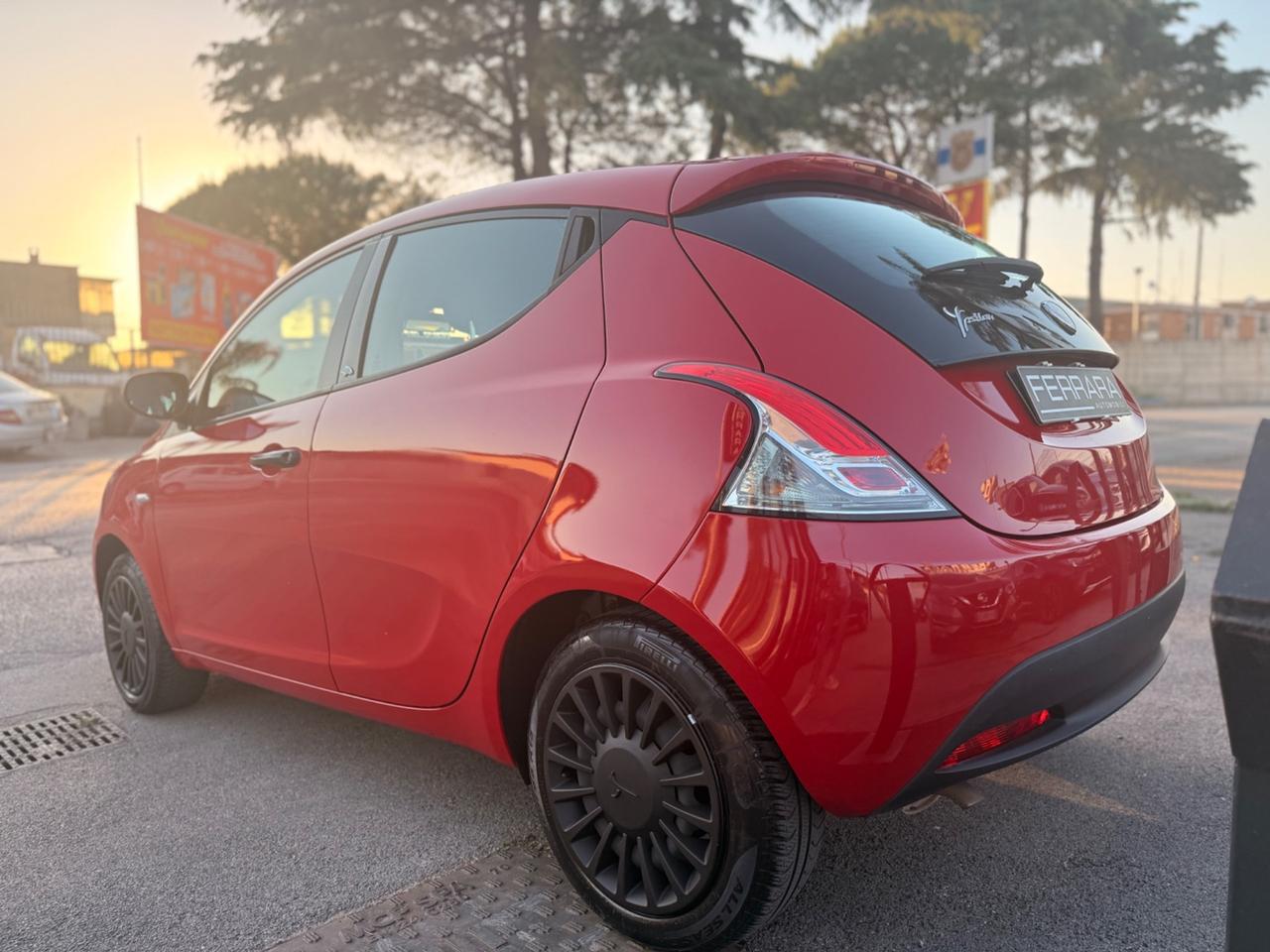 Lancia Ypsilon 1.2 69 CV 5 porte GPL Ecochic Elefantino Blu