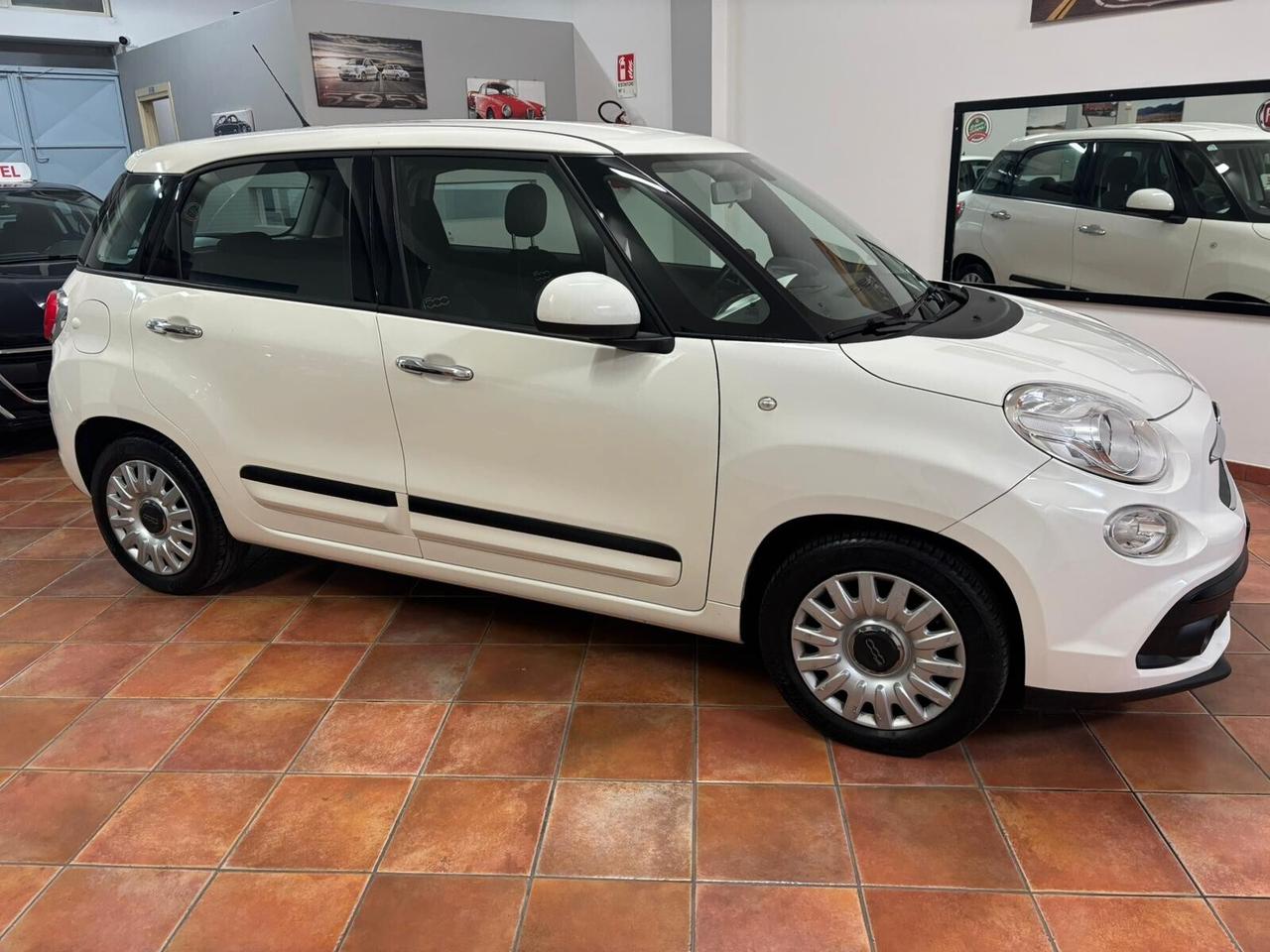 FIAT 500L 10/2017 1.3 MJT 130.000 KM