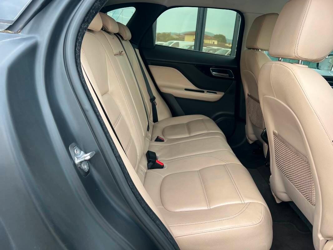 Jaguar F-Pace 2.0d i4 Prestige awd 240cv auto my18