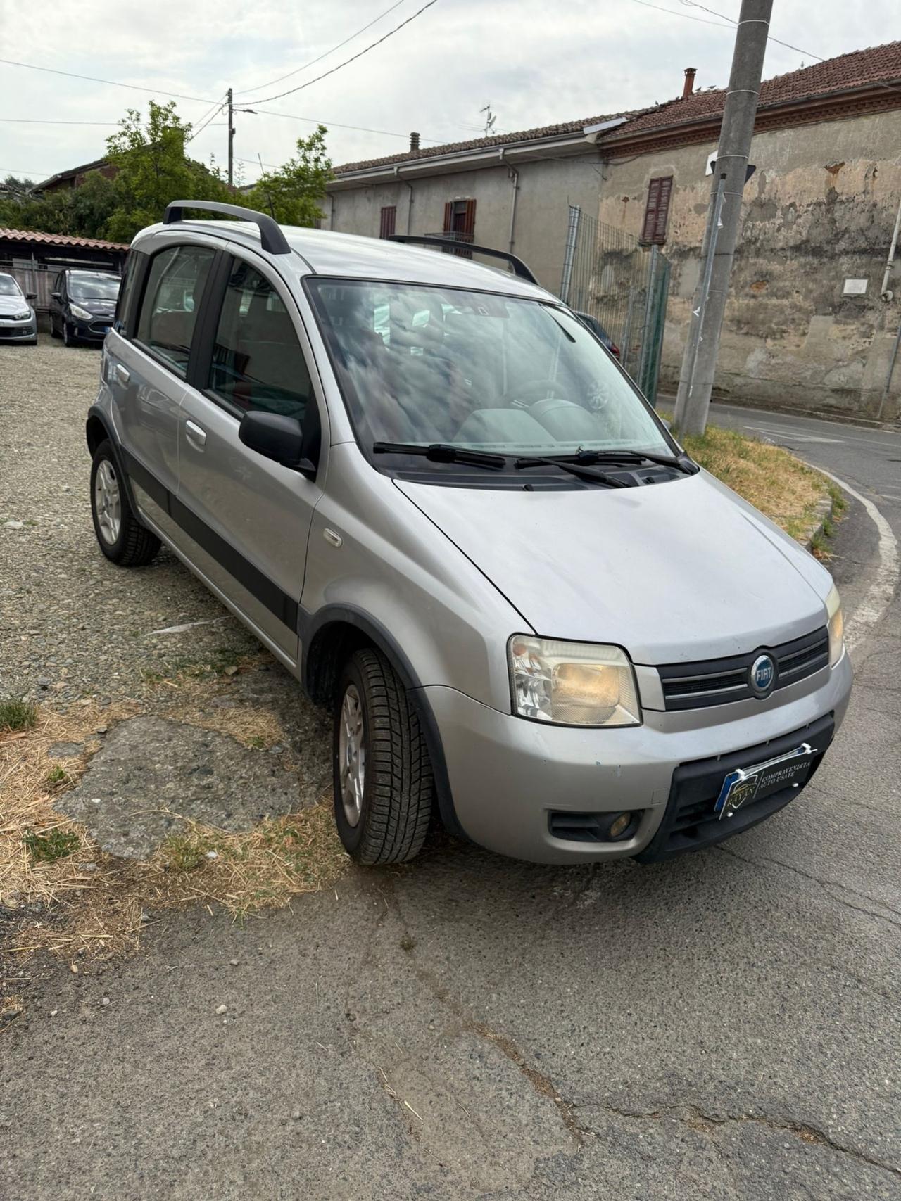 FIAT PANDA 1.2 BENZINA 4X4 NEOPATENATI