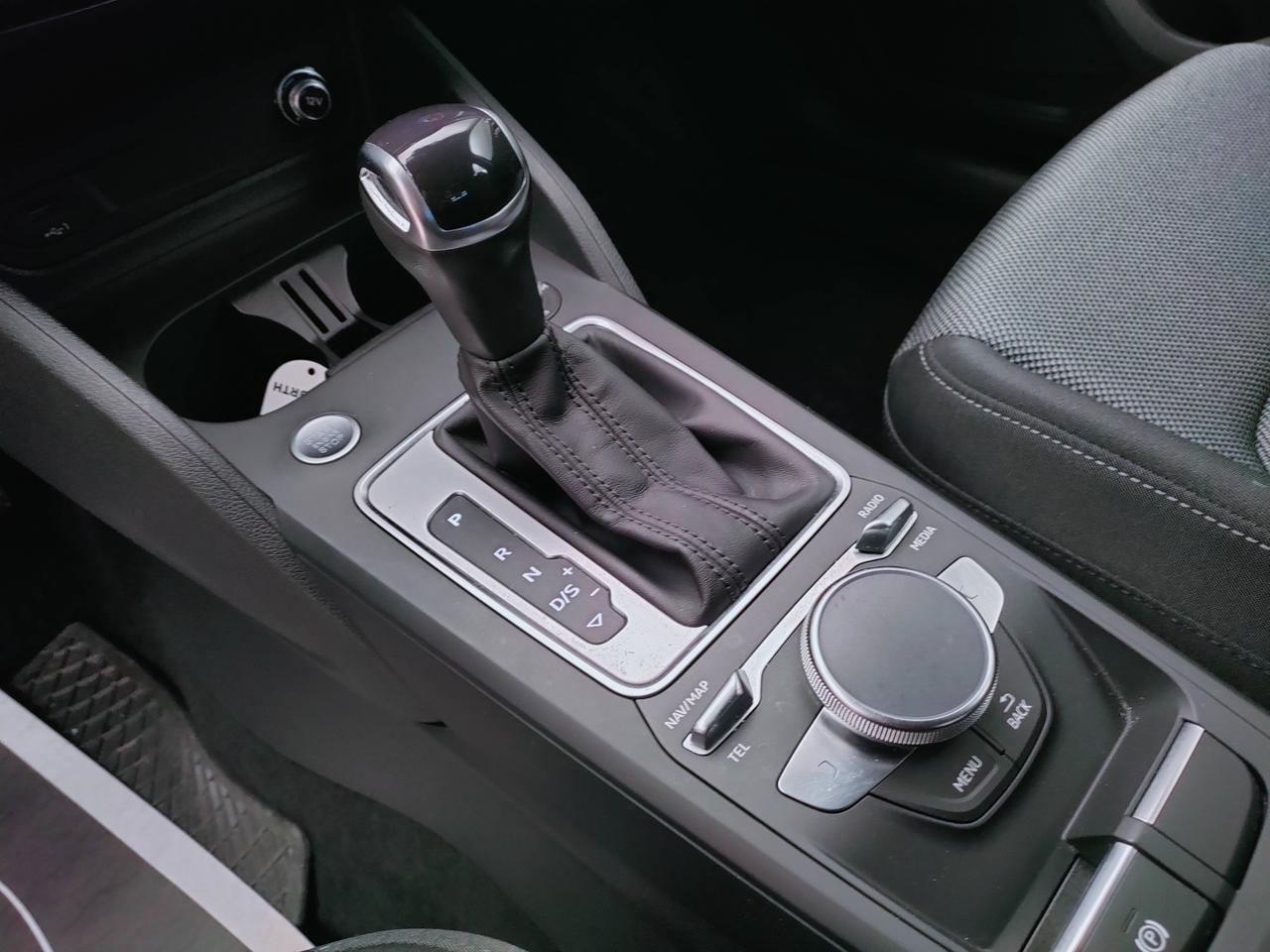 AUDI Q2 I 2021 - Q2 35 1.5 tfsi Admired s-tronic