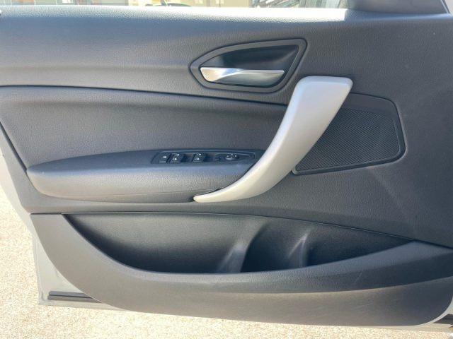 BMW 118 118d 5p. Urban
