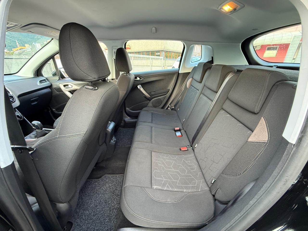 Peugeot 2008 BlueHDi 75CV NEOPATENTATI