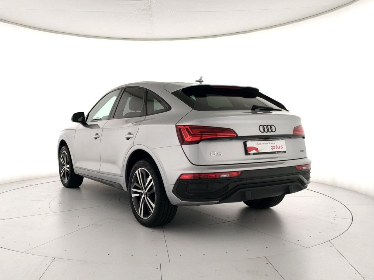 Audi Q5 sportback 40 2.0 tdi mhev 12v s line quattro s-tronic