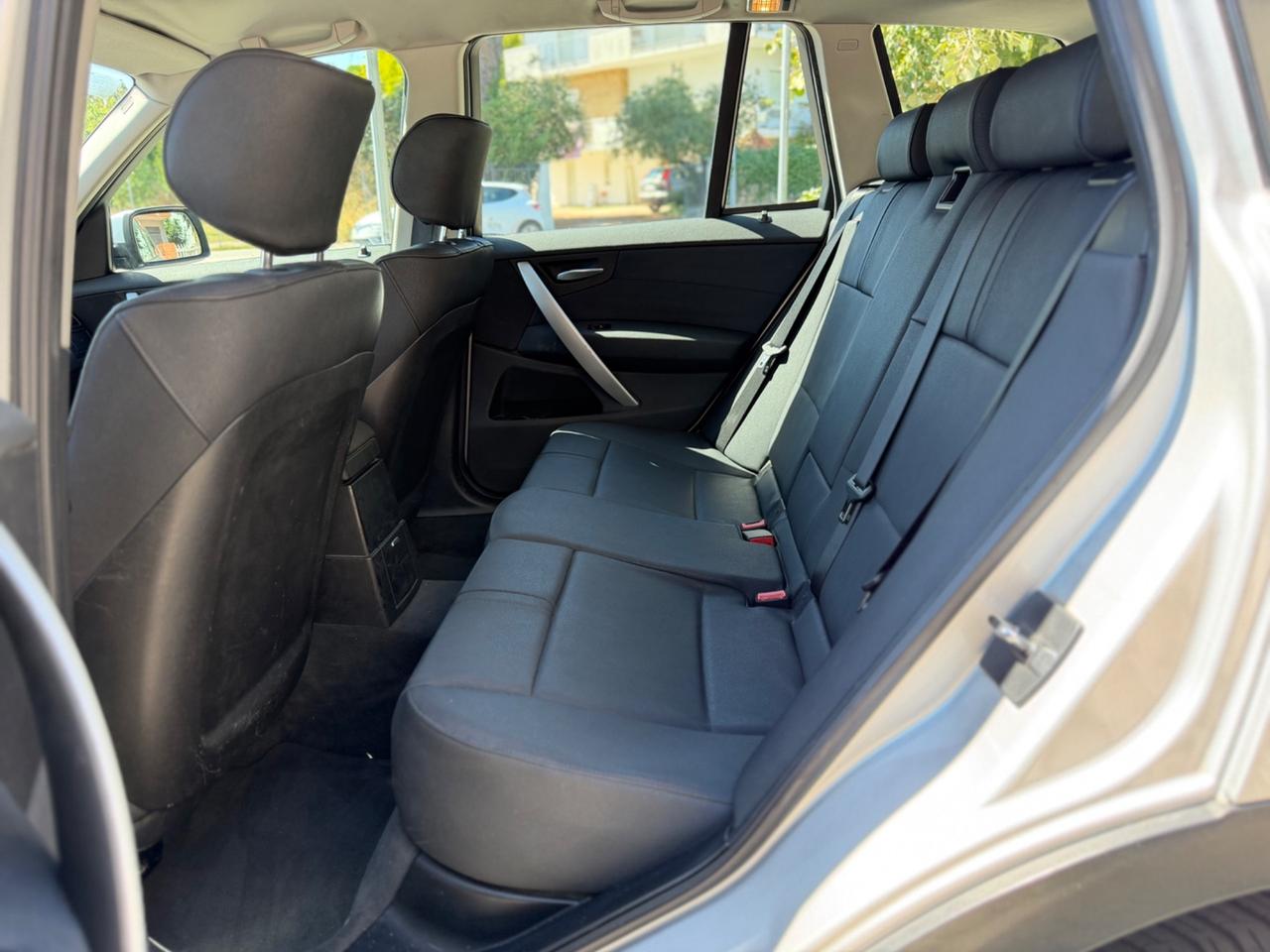Bmw X3 2.0d cat Futura