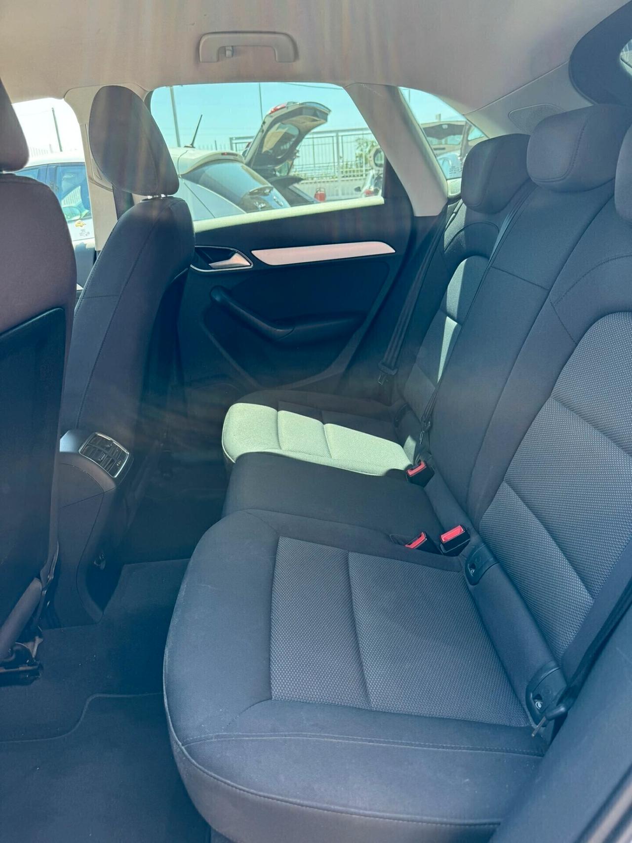 Audi Q3 2.0 TDI 150 CV S tronic Business GARANZIA 12 MESI CAMBIO AUTOMATICO