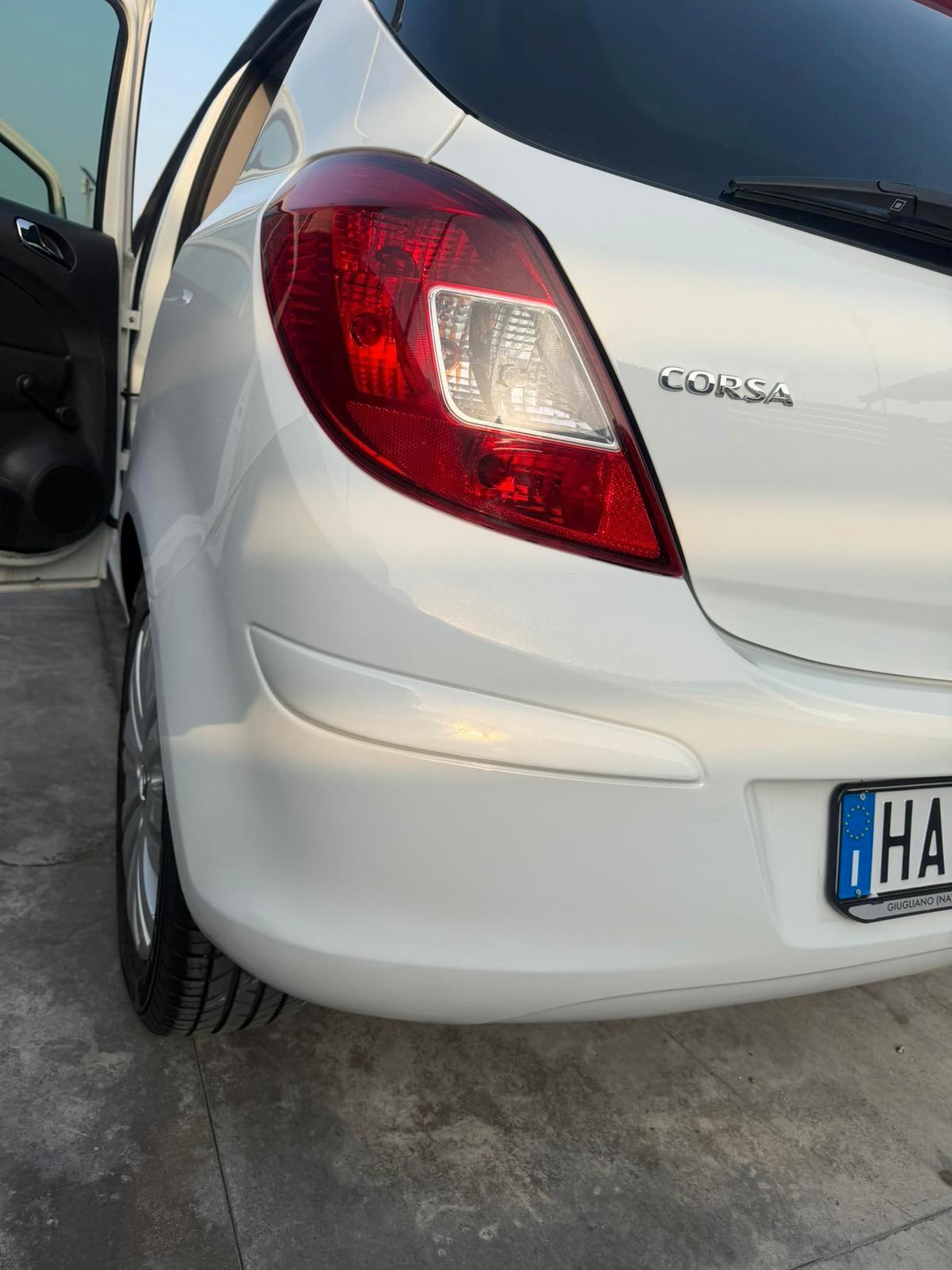 Opel Corsa 1.2 5 porte Start&Stop Cosmo