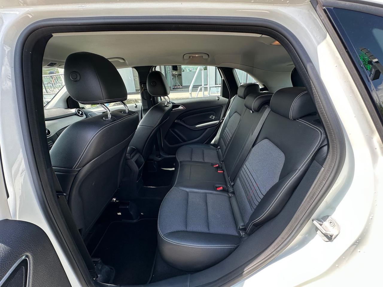 Mercedes-Benz B 180 Sport B 180 D BlueEFFICIENCY