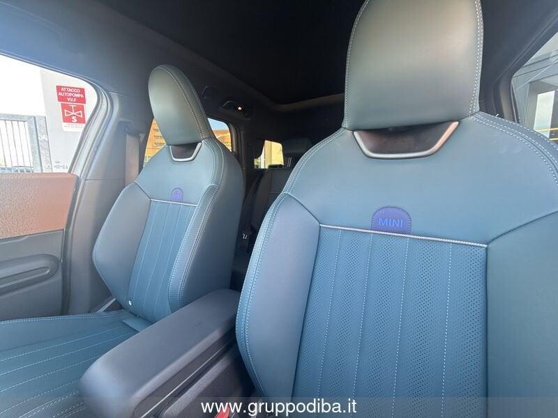 MINI Mini Countryman U25 Mini Countryman SE Favoured all4