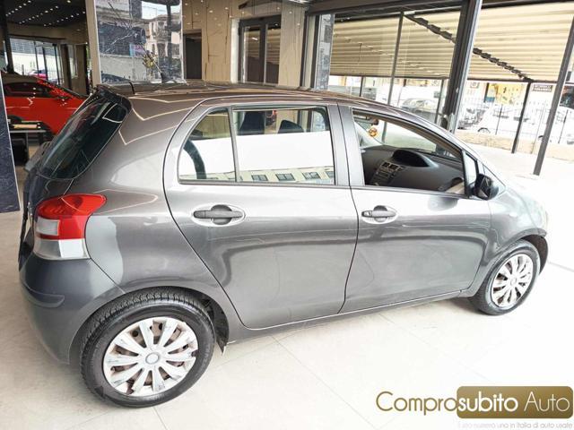 TOYOTA Yaris 1.0 5 porte Sol