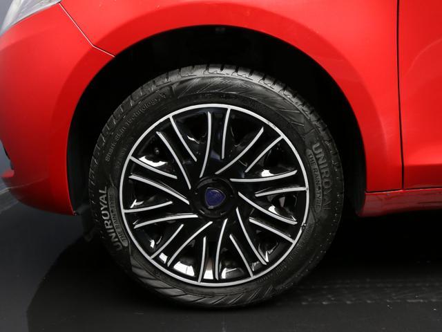 LANCIA Ypsilon 1.0 FireFly 5 porte S&S Hybrid Silver Plus