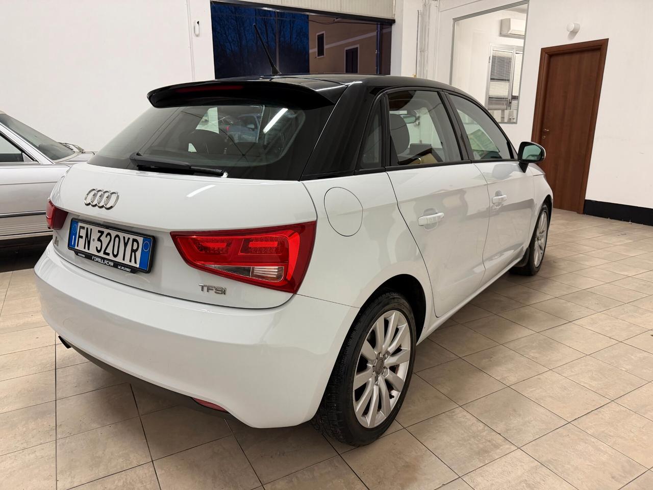 Audi A1 1.2 TFSI Ambition 12/2014 OK NEOPATENTATI