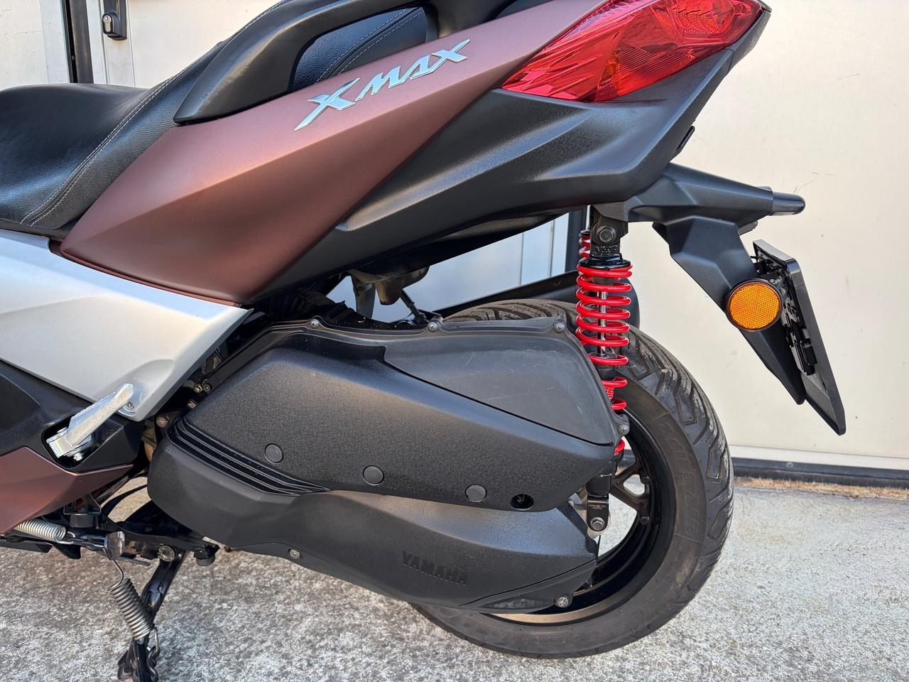 Yamaha X-Max 300