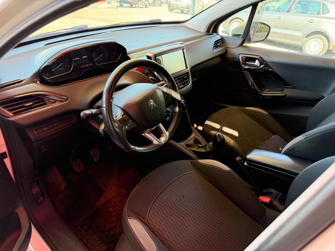 Peugeot 208 BlueHDi 75 5 porte Allure