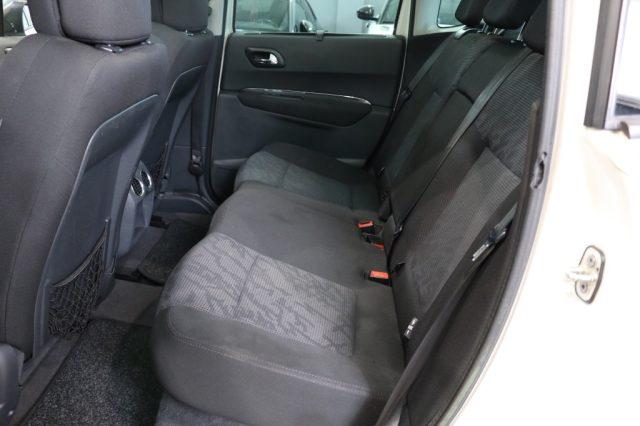 PEUGEOT 3008 2.0 HDi 150CV Business