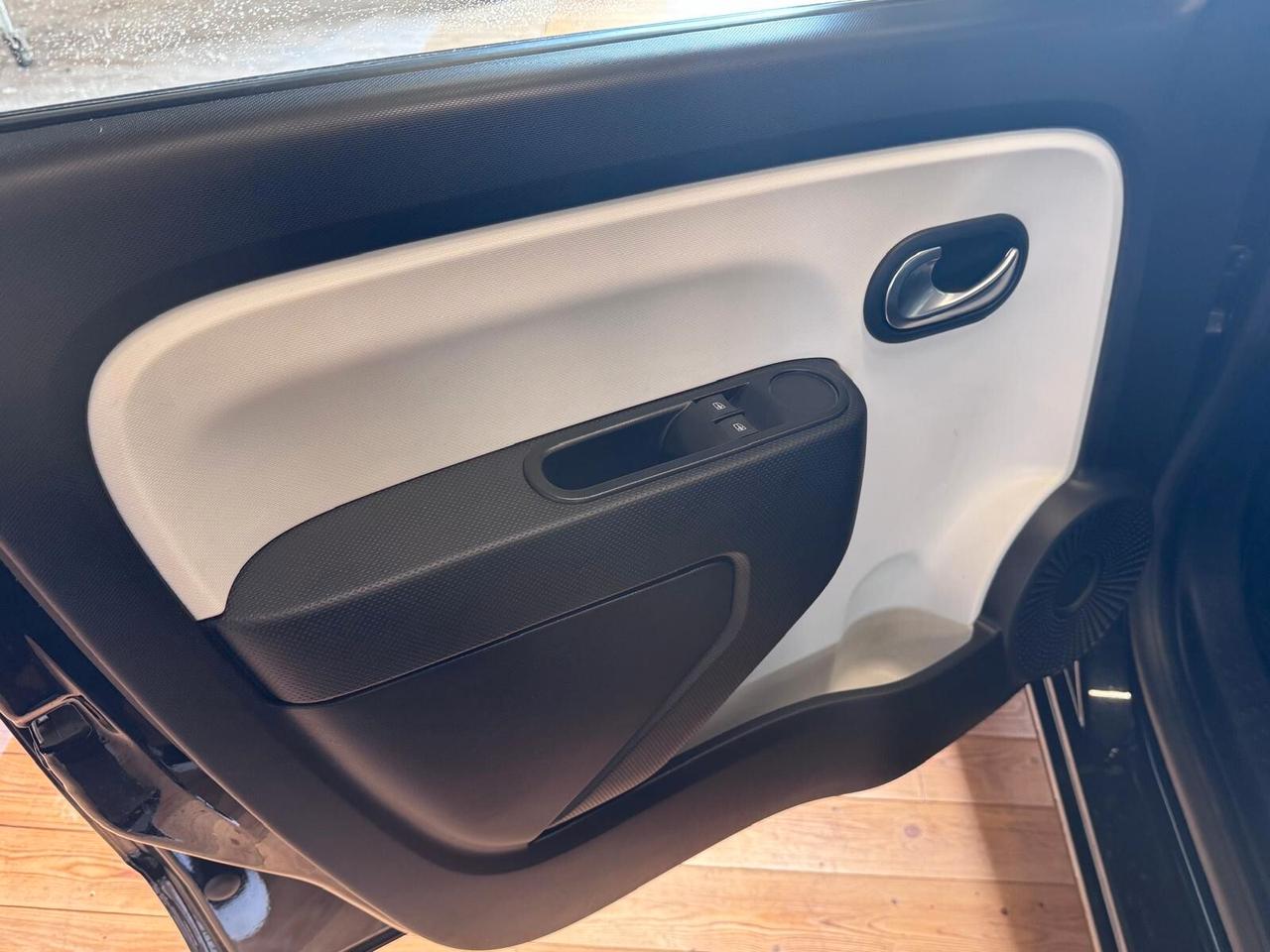 Renault Twingo 1.0 69CV LIMITED,LED, NEOPATENTATI,UNIPRO,GARANZIA
