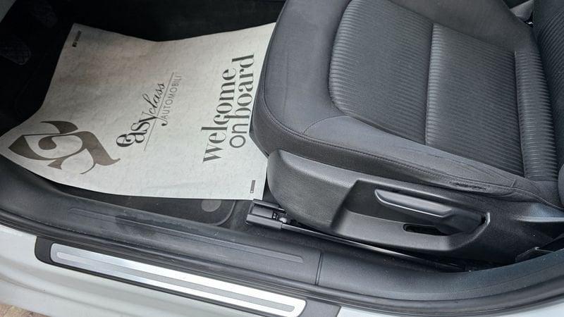 Audi A4 A4 Avant 2.0 TDI 120 CV Business Plus NAVI MMI LED XENO PDC CRUISE