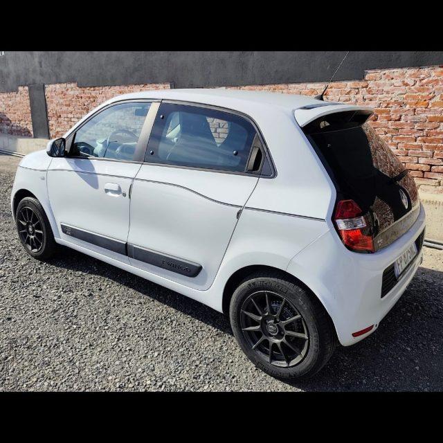 RENAULT Twingo SCe Lovely