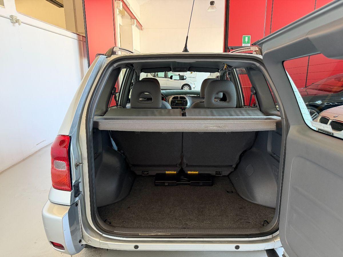 TOYOTA - RAV4 - 2.0 Tdi D-4D 5 porte Sol