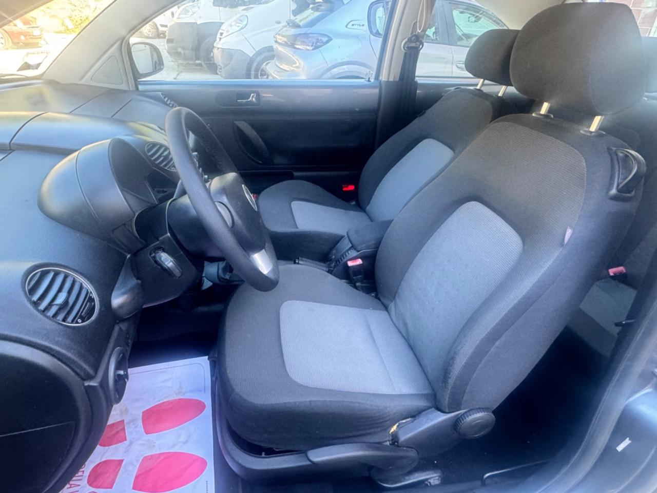 Volkswagen New Beetle 1.6 2007