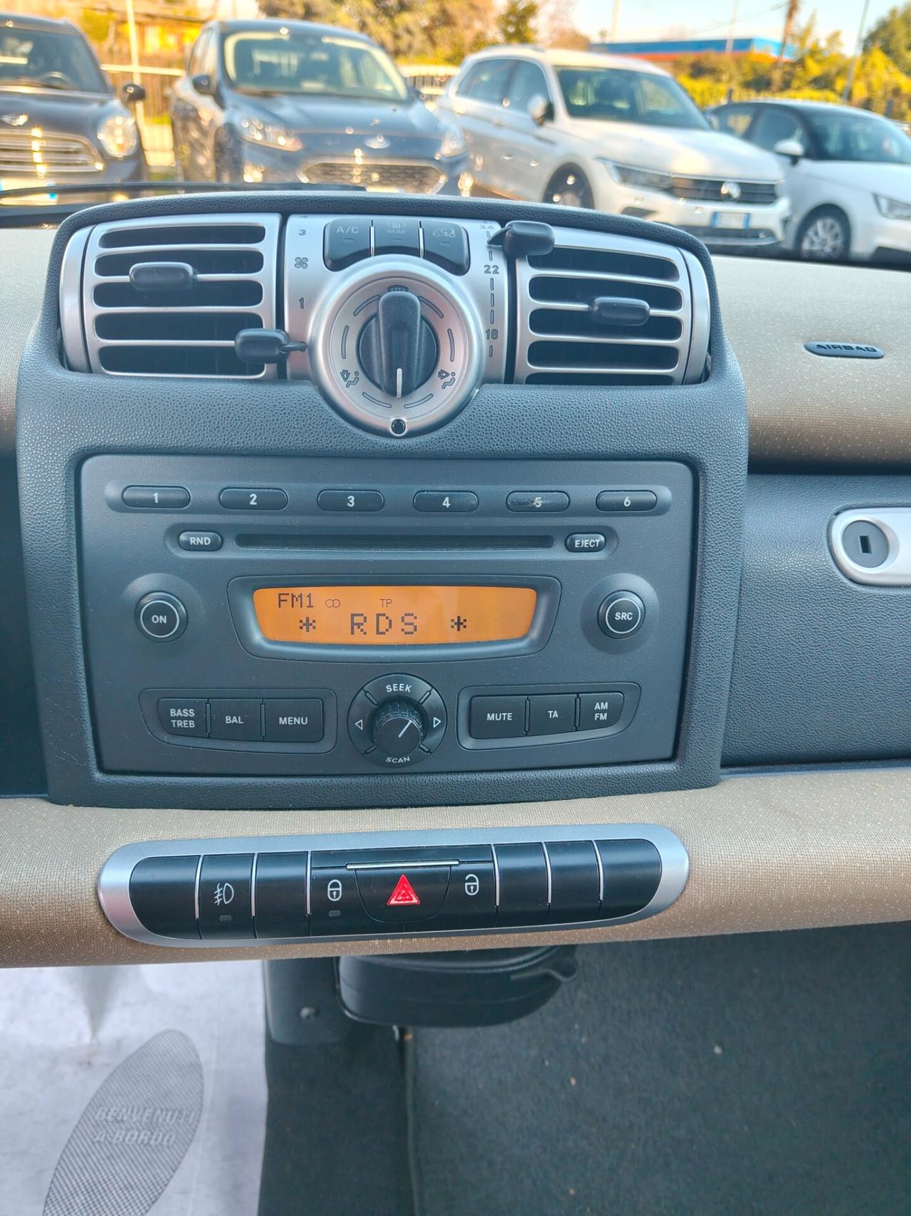 Smart ForTwo 1000 62 kW coupé solo 87000km