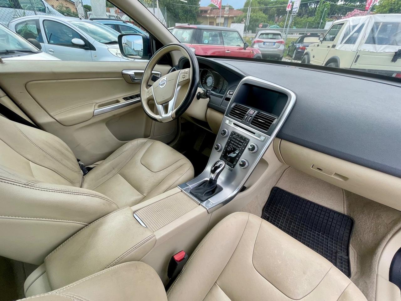 Volvo XC 60 XC60 D4 AWD Geartronic Summum