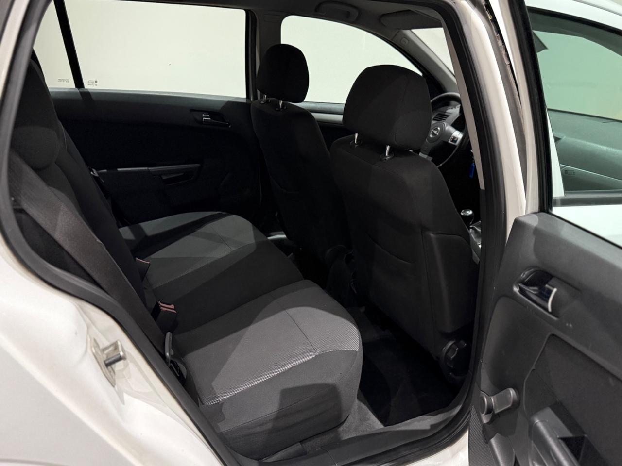 Opel Astra 1.7 CDTI 110CV/Kw81 Per Neopatentati