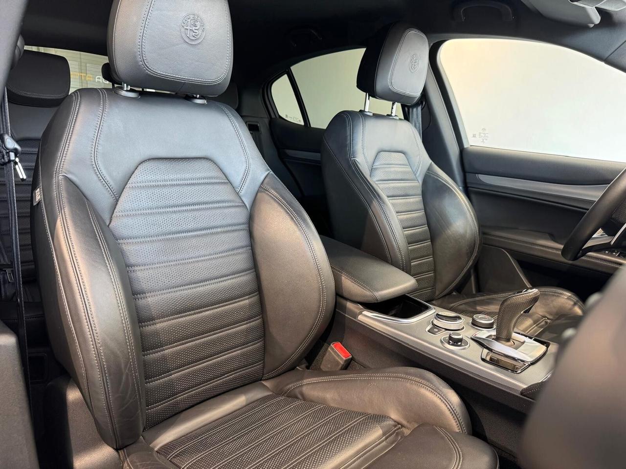 Alfa Romeo Stelvio 2.2 Turbodiesel 210 CV AT8 Q4 Veloce