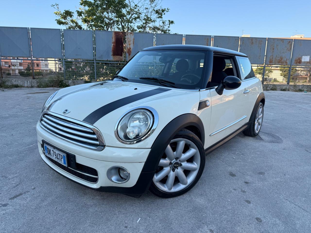Mini Cooper Restayling 1.6diesel Full Perfett