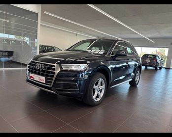 AUDI Q5 2.0 TDI quattro S tronic Business Sport