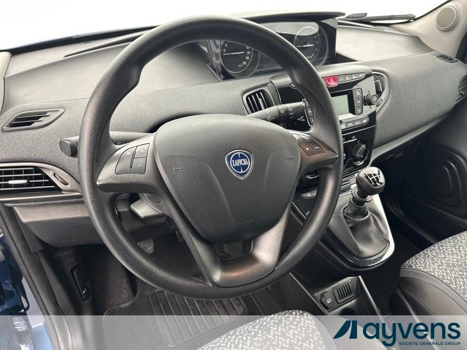 Lancia Ypsilon NOLEGGIO LUNGO TERMINE