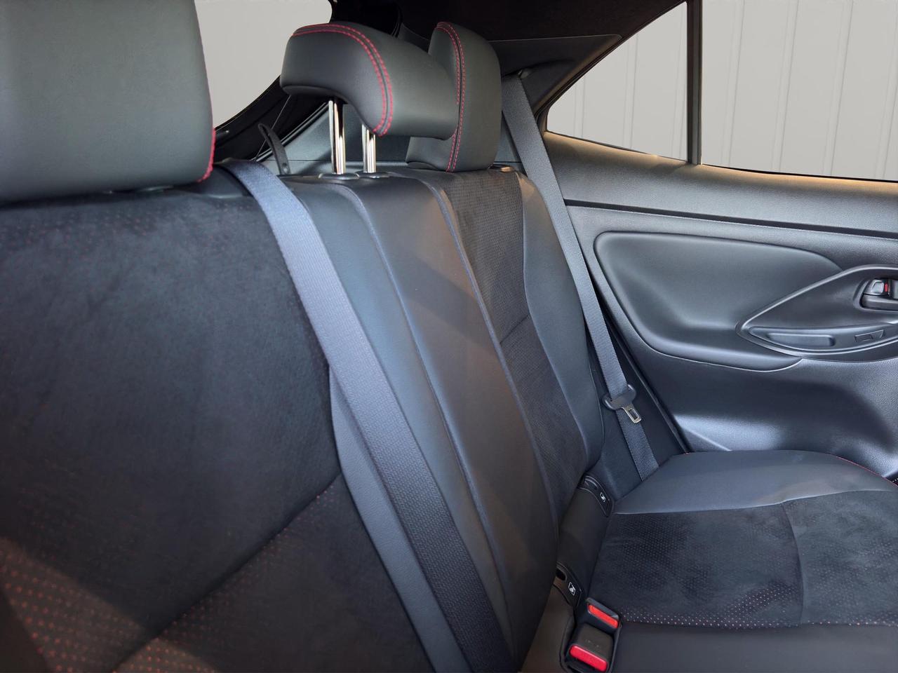Toyota Yaris Cross 1.5h GR Sport fwd 130cv e-cvt